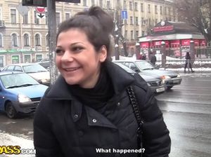 Беспринципная русская девушка согласилась на анальный секс за деньги