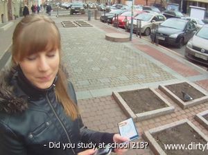 Русский пикапер развел на секс за деньги девушку с улицы