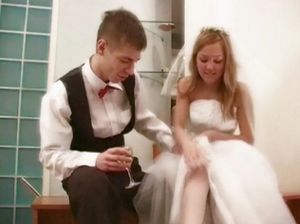 Развратные секс похождения скромной на первый взгляд невесты